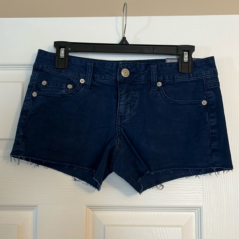 NEW American Eagle Outfitters Stretch Corduroy Blue Shorts Women’s Size 4